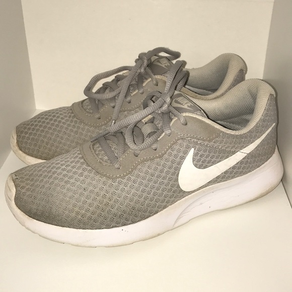 Nike Shoes - Nike Women’s Tanjun Casual